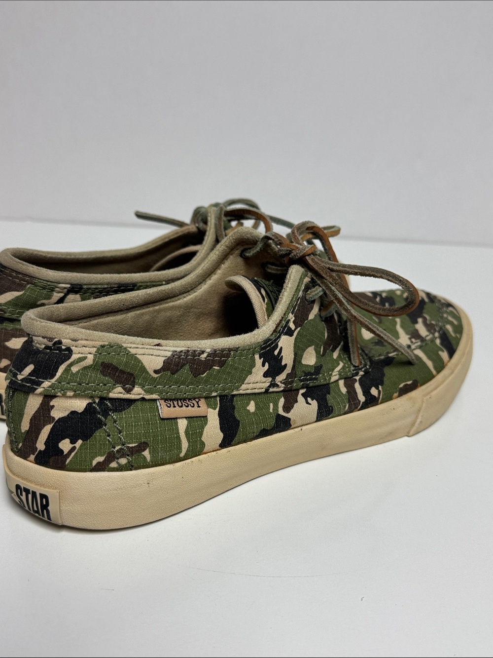 Stussy Converse Women’s Green Camo Low-Top Canvas Sneakers